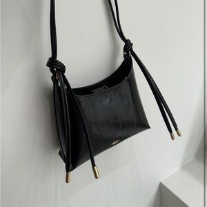 EENK shoulder bag black